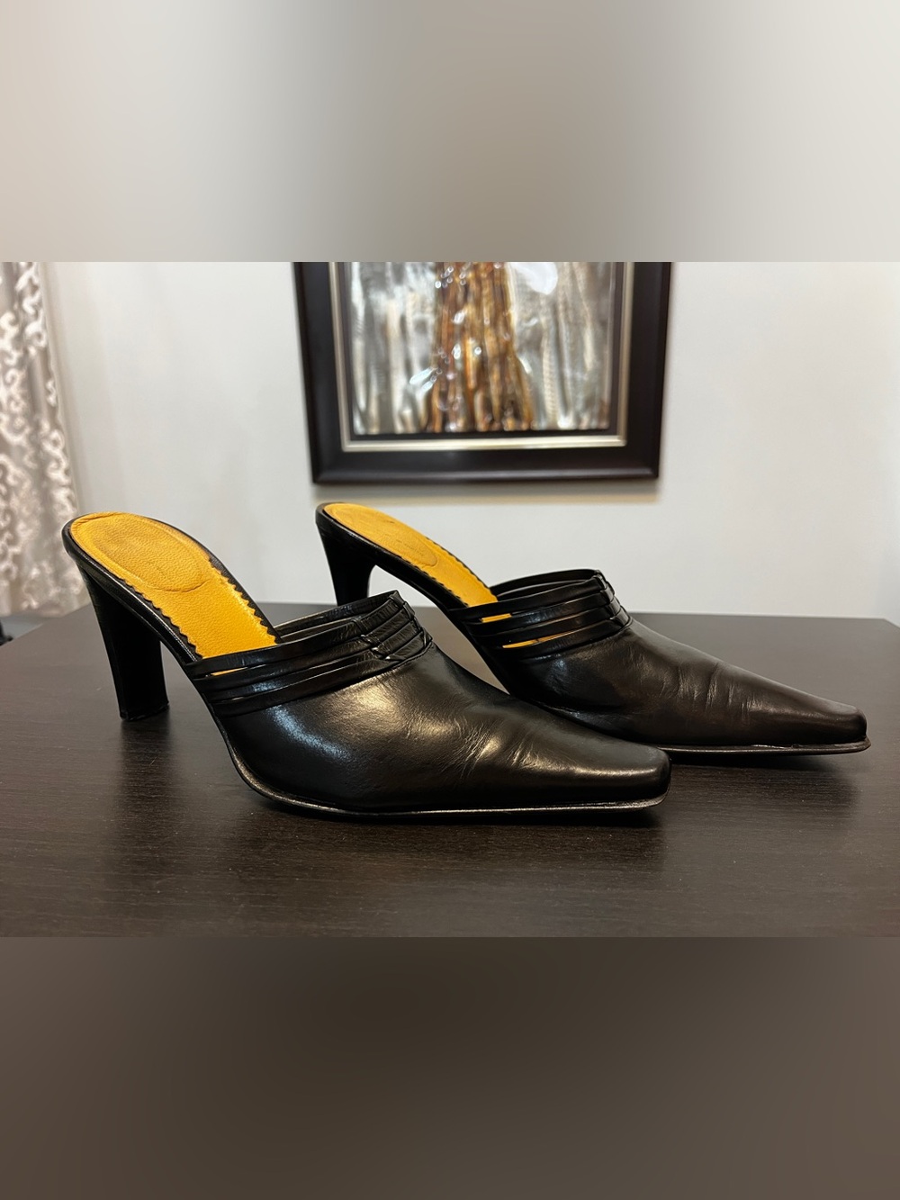 LAVORAZIONE ARTIGIANA Italian Black Leather Pointed Mule Heels with Tiered Vamp